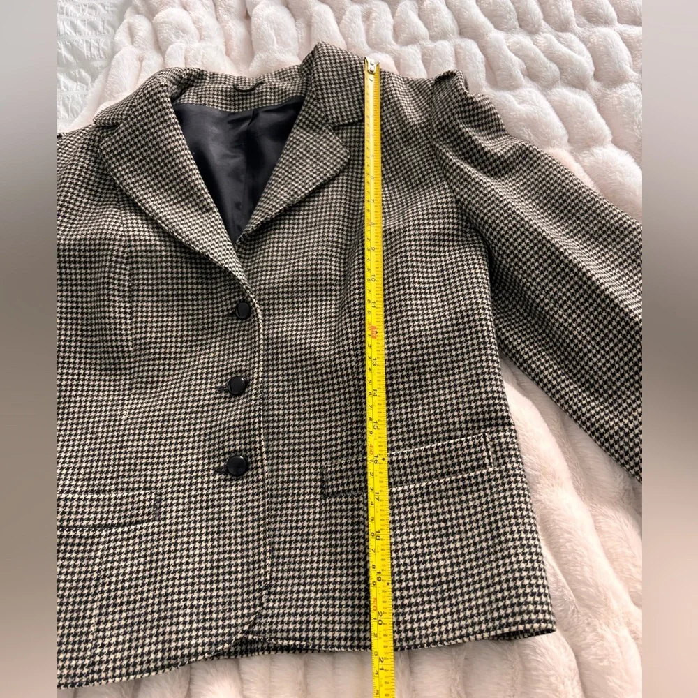 Vintage Women's Wool Houndstooth Blazer - Picture 12 of 13